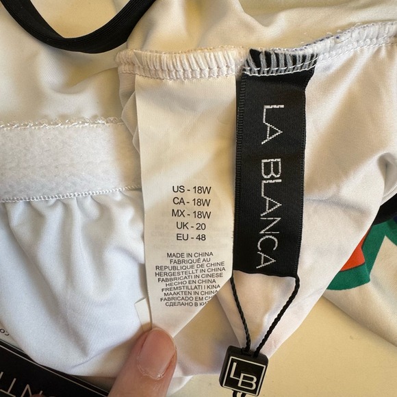 La Blanca One Shoulder One Piece Swimsuit in Sun Catcher NWT Plus Size 18W - Picture 7 of 8